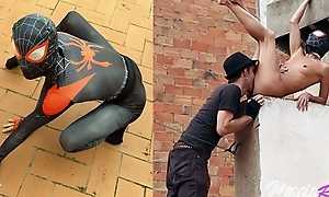 Get under one's Amazing Spider-Woman - Exposed- Sexual connection OUTDOORS
