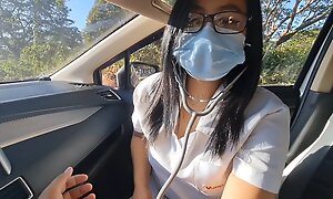 Pinay nurse ungentlemanly fucked near Public Supervising inside get under one's car, Pinick up si nurse libreng kantot para sa libreng sakay