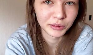 TEEN SQUIRTING ORGASM!!! Double fuck my expansive labia Teenie Pussy