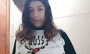 hot teen makes a video be fitting of her boyfriend