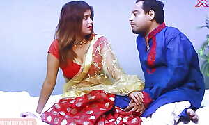 Hot and Beautiful Indian Girlfriend Having Romantic Coitus Around Phase
