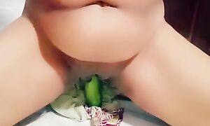 Desi girl pissing and nude show.Bengali girl pussy fingering wide cucumber