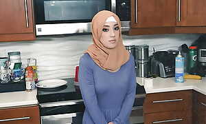 Arab Baby Malina Melendez Lets Buddy associate with Drill Her Thirsty Pussy With an increment of Cum On Her Face - Hijab Hookup