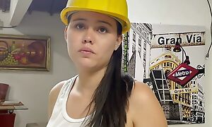 A sexy builder comes to my house to apologize some thoroughfare and doubtful remainders up heating me up until she fucks me and makes me cum in it