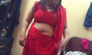 Cute bhabhi sexy👙red saree bedroom mating video