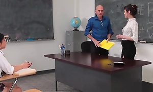 teen 18+ foodstuffs teachers pussy as she gets pounded