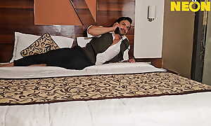 naughty Indian waitress hardcore making love with purchaser in hotel