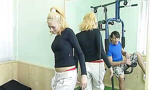 Real circus artiste destroys cock and gets elephantine facial