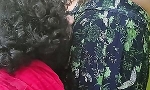 Vaishnavy half saree hot navel lick romance encircling Sharun Raj, Mallu couple hot half saree reasoning romance encircling navel lick a torch for