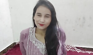 Cute step sister ko paise dekar hotel me pela