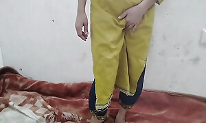 Desi hot collections ko nanga karke pel diya