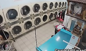 Stealing bigtit teen fucked convenient laundromat