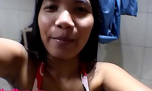 13 weeks pregnant Thai Teen throatpie blowjob gagging cum explode out brashness on camera
