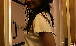 Indian Teen Divya Rabble-rousing Hot Ass In the air regard to Shower