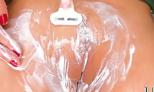 Hottest Simple Girl Scout Teen Pees , Shaved Pussy at hand The Shower Close Up